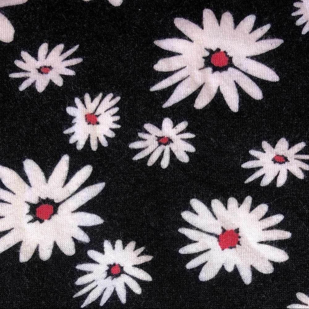 Mind Code Flower Crop Top - Picture 7 of 10